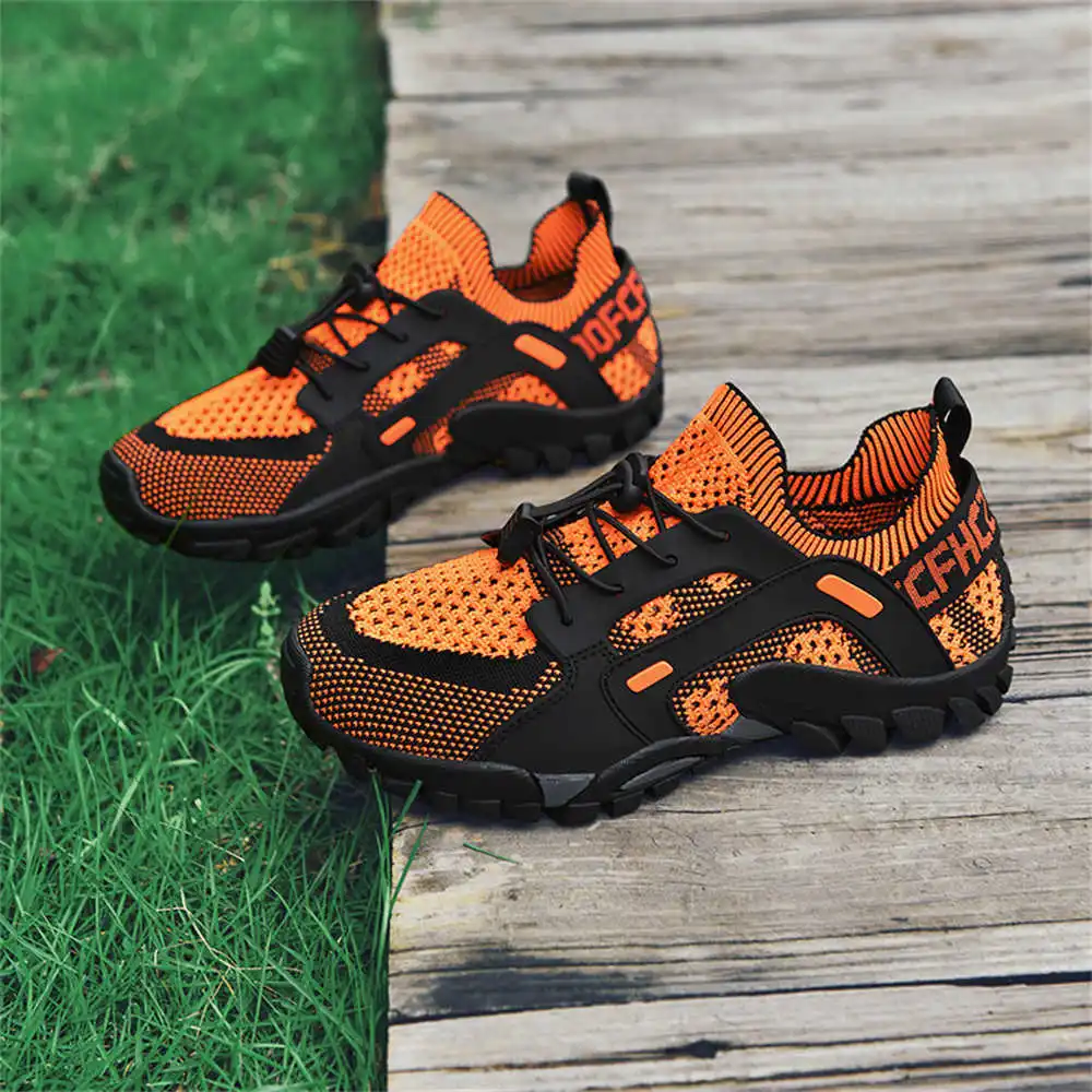 Outdoor Sports Center - Size 43 Size 40 Men's Shoes